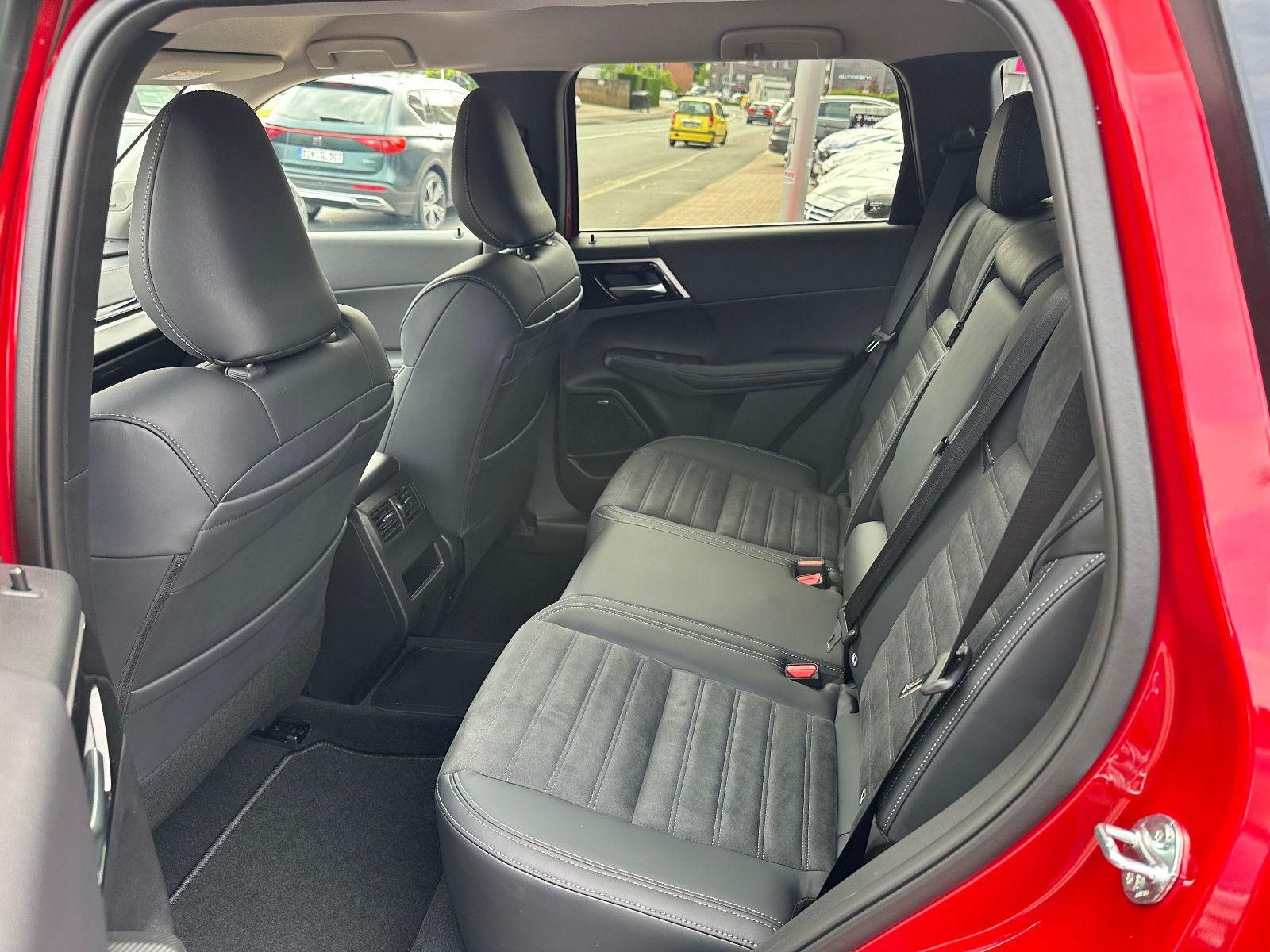Mitsubishi Outlander - Bild 9