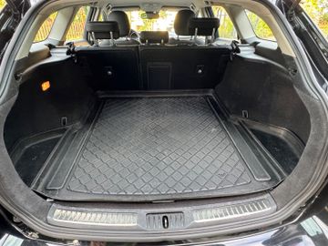 Toyota Avensis - 11