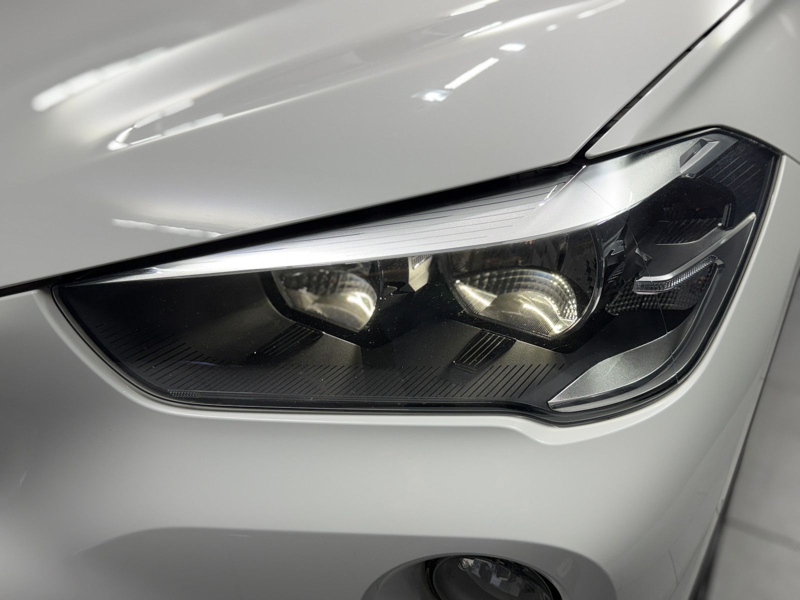 Fahrzeugabbildung BMW X1 xDrive 20 d xLine|AHK|PANO|PDC|NAVI|AUTOMATIK