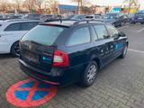 Skoda Octavia Combi 1.9 TDI DPF Ambiente+TEMPOMAT+SHZ - Skoda Octavia mit Diesel-Antrieb: Kombi, 1.9