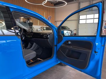 Volkswagen up! move up! *Navi*Klima*Isofix*TÜV*