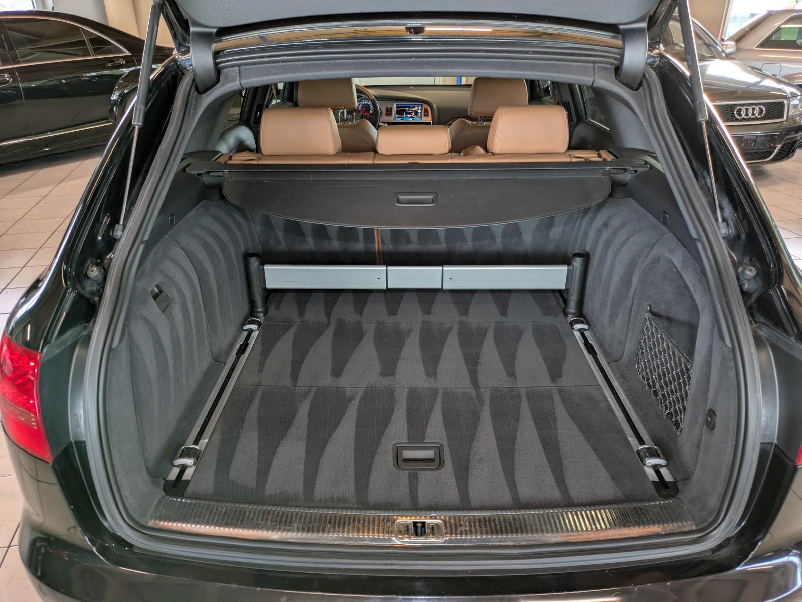 AUDI A6 AVANT 3.2 FSI QUATTRO 256ch S LINE - CUIR - SUSPENSION PNEUMATIQUE - BOSE - TOIT PANORAMIQUE - CHAÎNE NEUVE