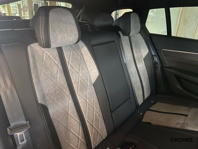 Fahrzeugabbildung Peugeot 508 SW Hybrid 225 GT Pano ACC Night Vision
