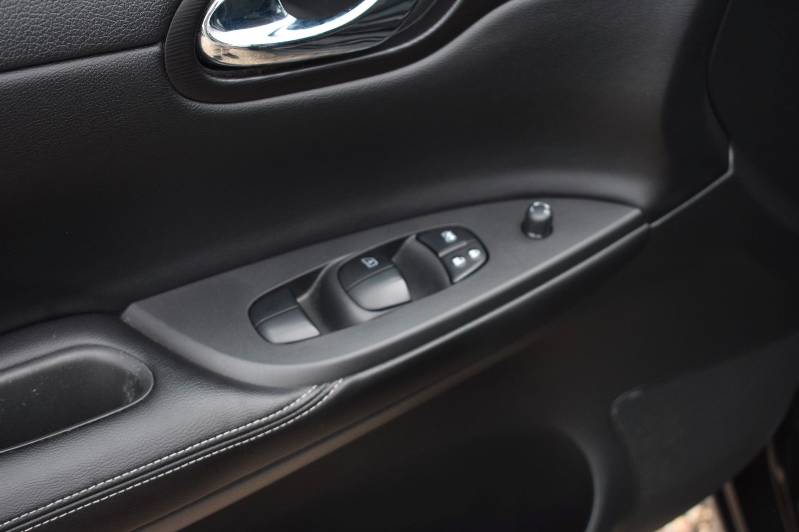 Fahrzeugabbildung Nissan Pulsar N-Tec Keyless go Navi Kamera DAB