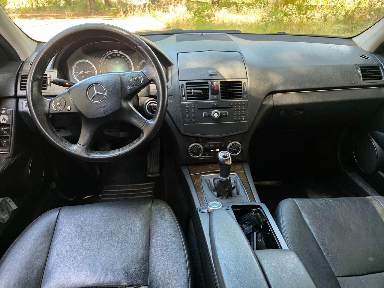 Mercedes-Benz C220 2008 — photo 11