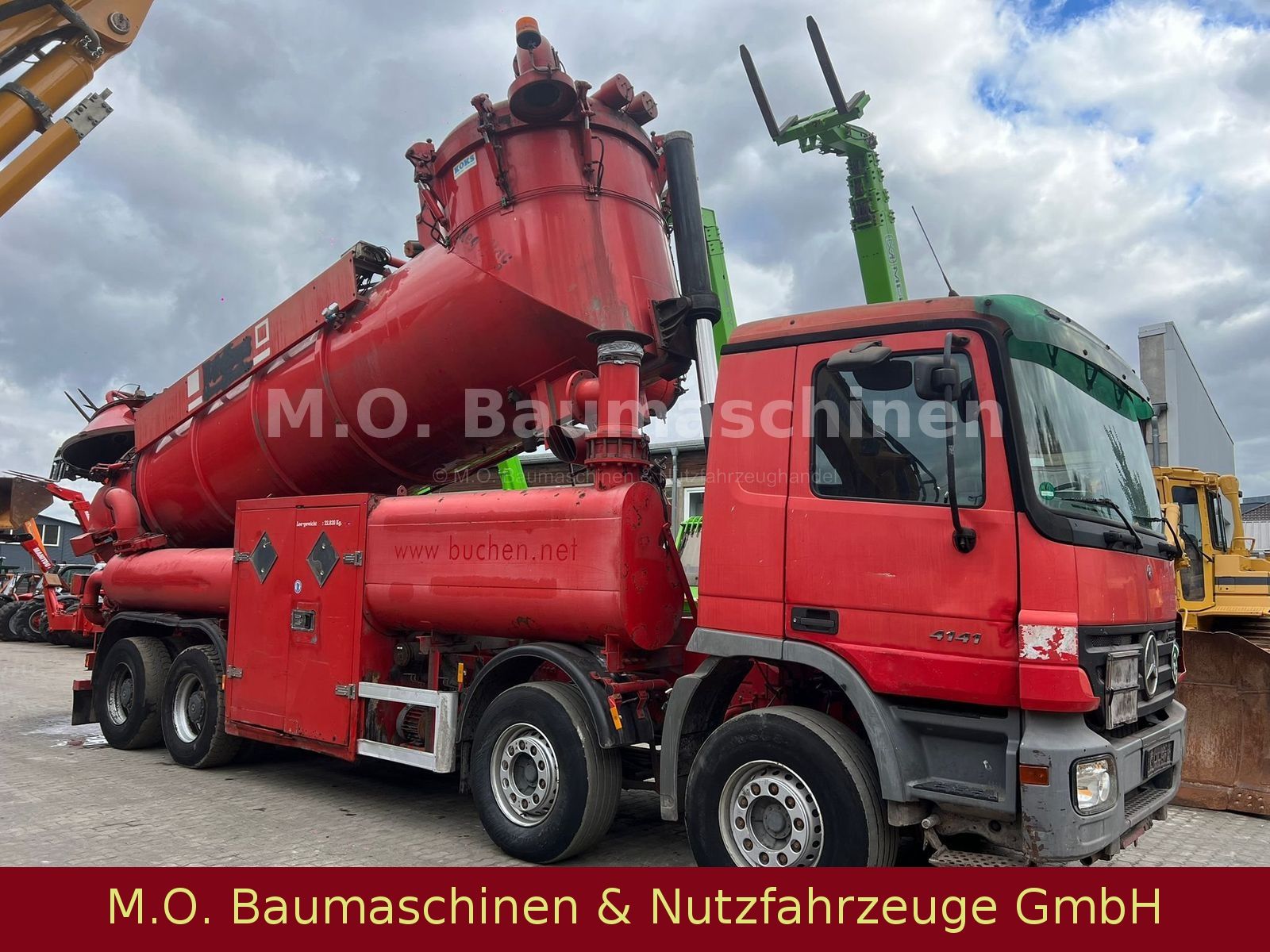 Fahrzeugabbildung Mercedes-Benz Mercedes Actros 4141 / Trockensauger /ADR