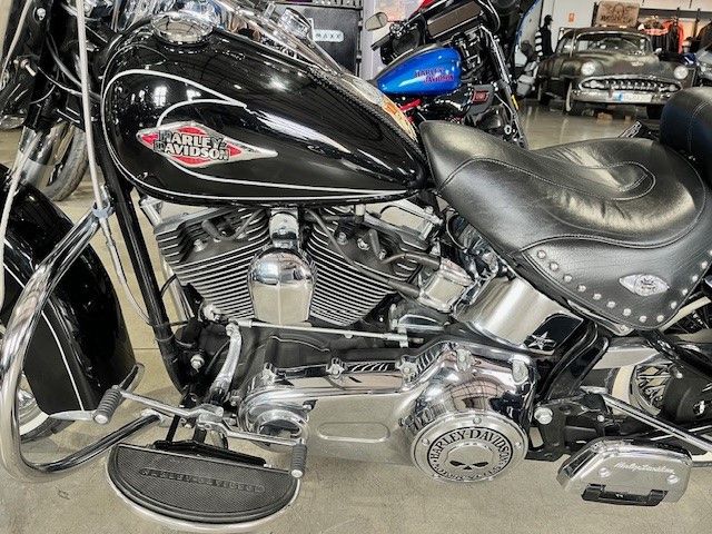 Fahrzeugabbildung Harley-Davidson FLSTC Heritage Custom Umbau KessTech