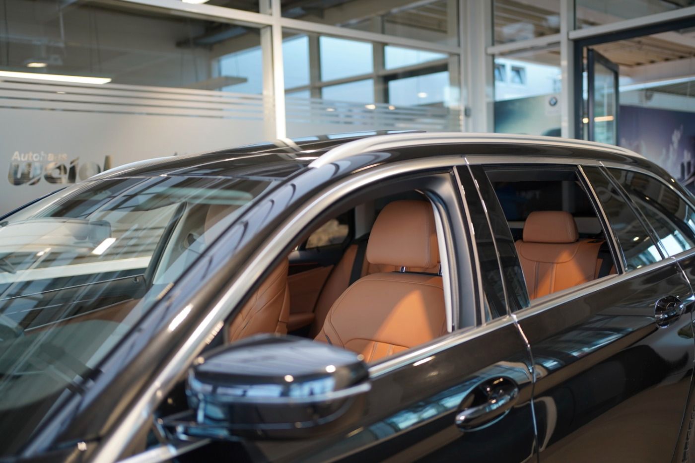 Fahrzeugabbildung BMW 520i Luxury Line +DrivingAssist.+Laserlicht+Head