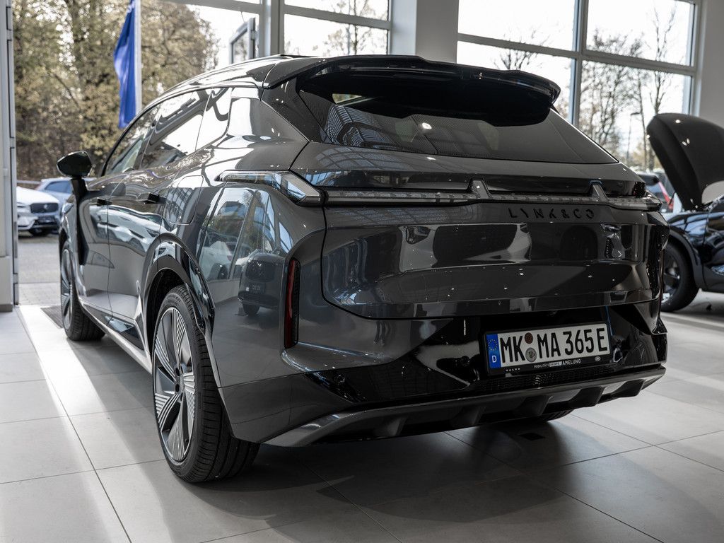 Lynk & Co 08