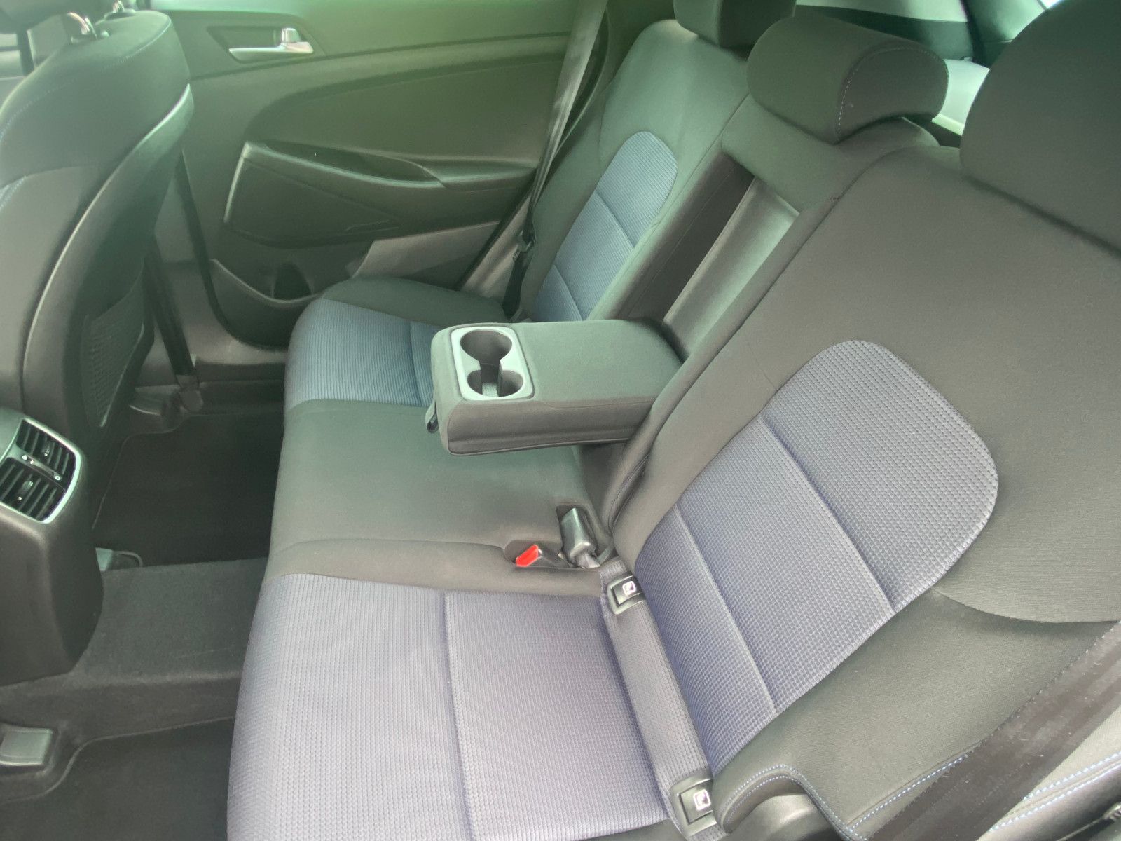Fahrzeugabbildung Hyundai Tucson Advantage 1,6 TGDI *Sitzheizung