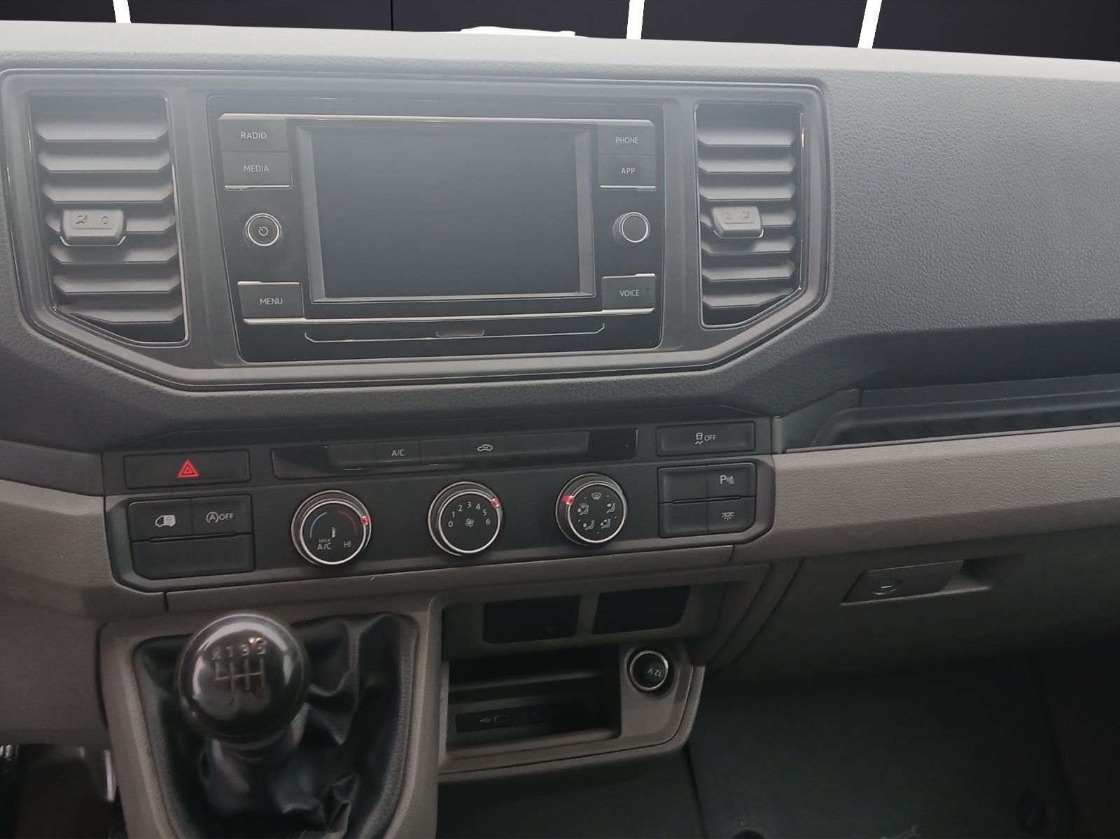 Fahrzeugabbildung Volkswagen Crafter Kasten 35 MR HD AHK Klima RFK