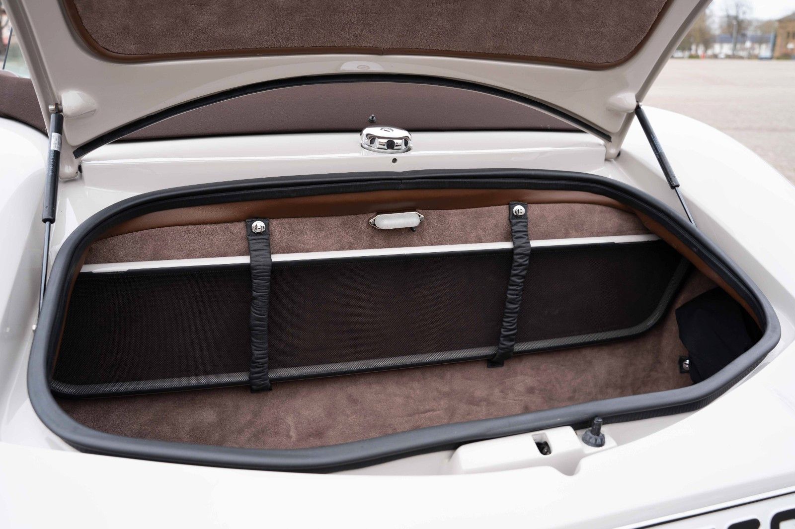 Fahrzeugabbildung Wiesmann MF 3 ROADSTER SMG II BBS 19" LEDER BRAUN WHITE
