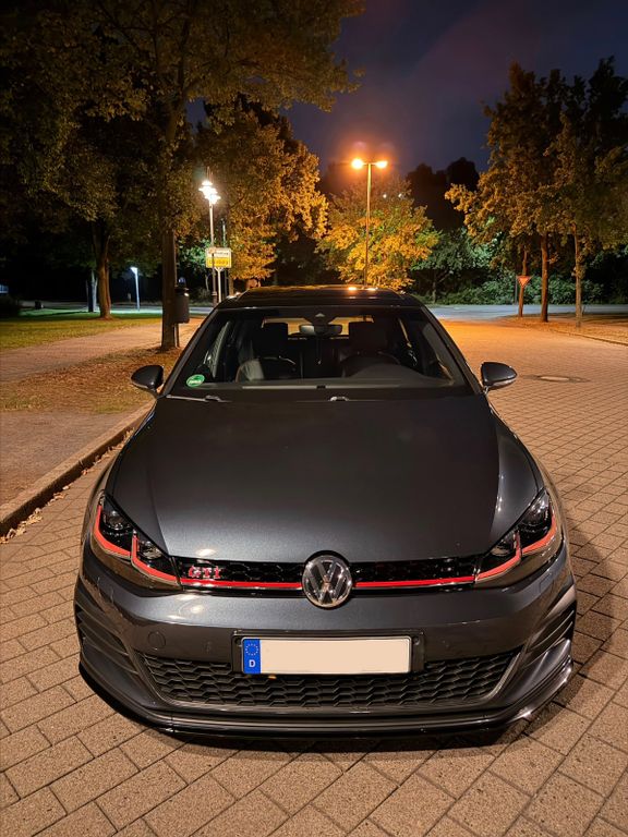 Image of Volkswagen Golf