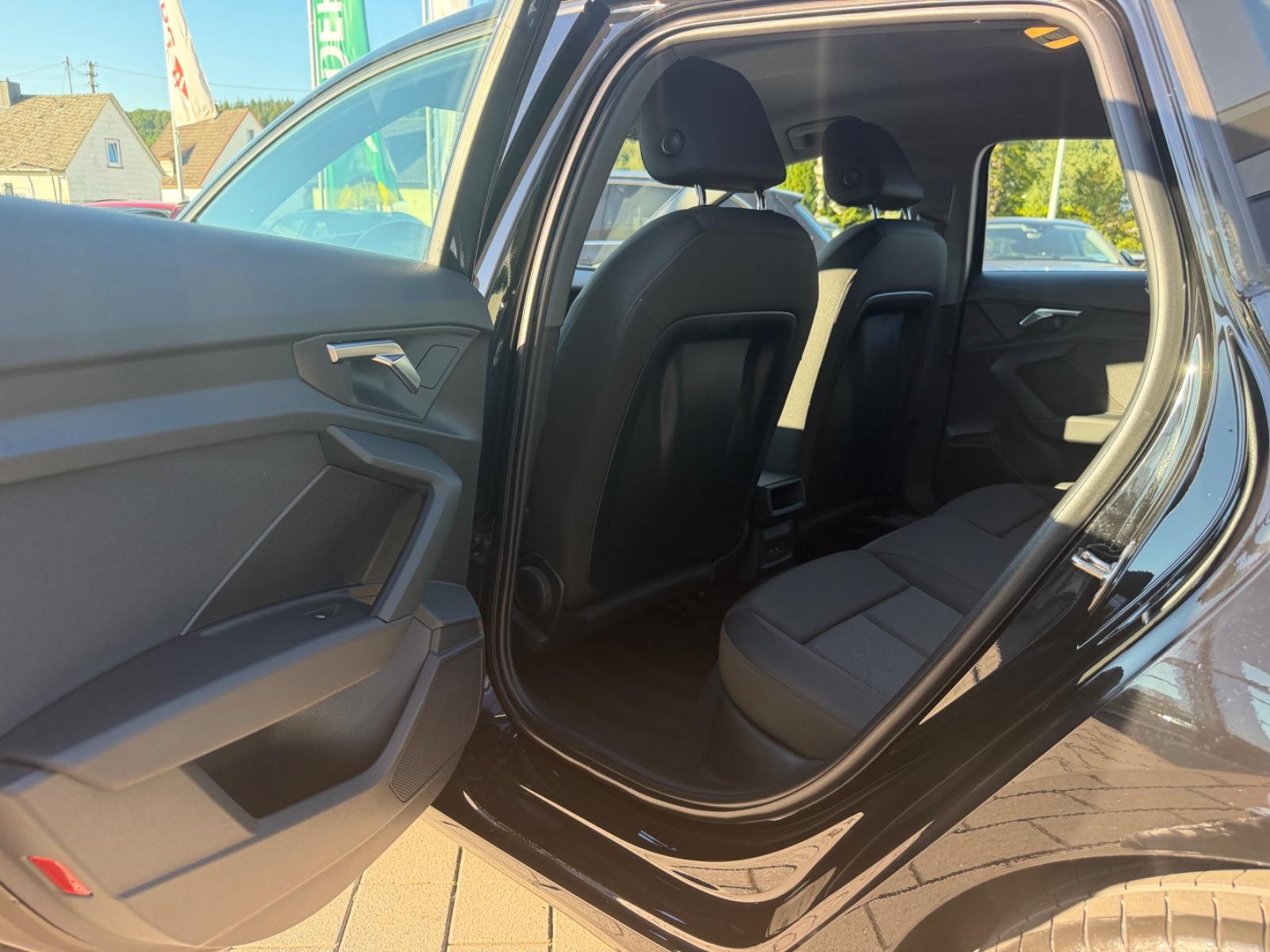 Audi A3 Sportback 35 TFSI Business-Paket, миниатюра 16