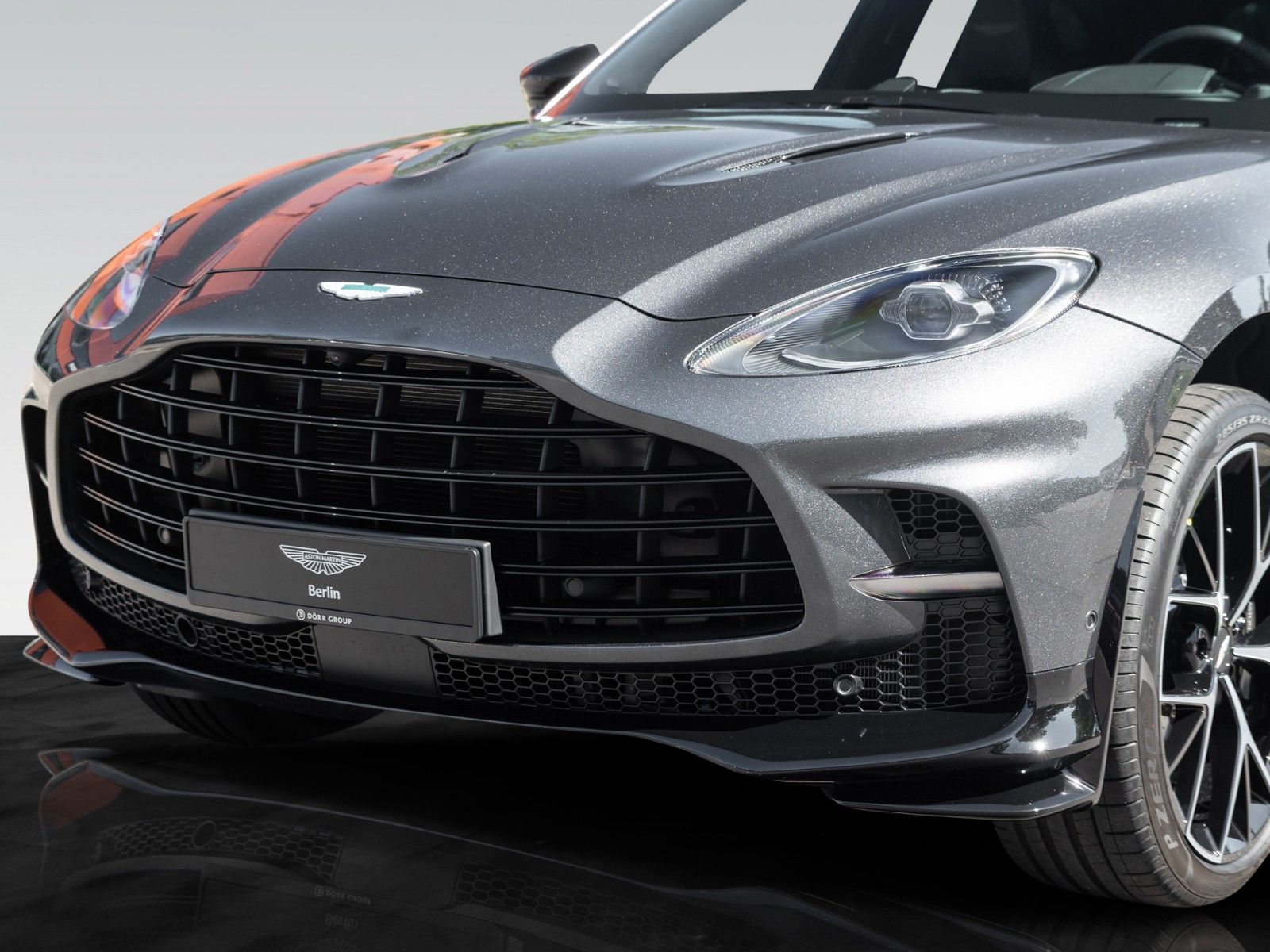 Aston Martin DBX707 | Remote Heat | Signature Paint foto 6