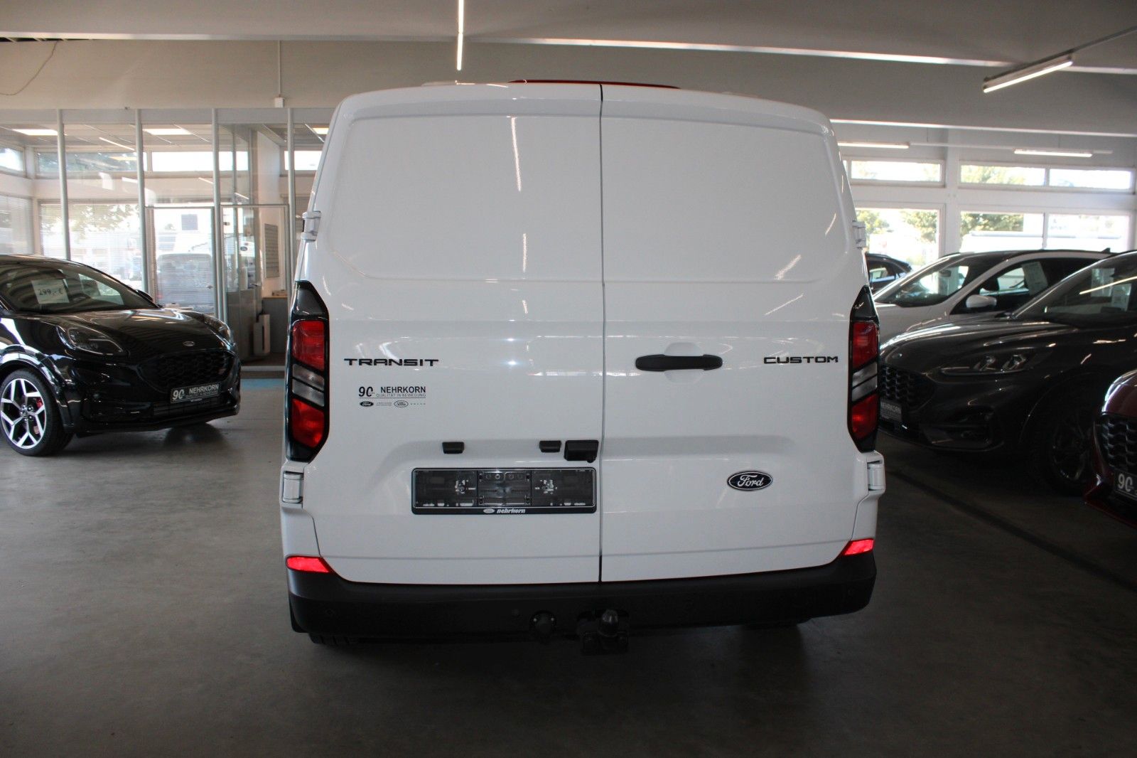 Fahrzeugabbildung Ford Transit Custom L1 TREND LED TechnologiePak2