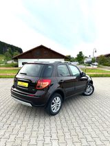 Suzuki SX4 Classic 1.6 VVT 4WD Style+1.HAND+NAVI+SITZH. - Suzuki SX4: Allradantrieb