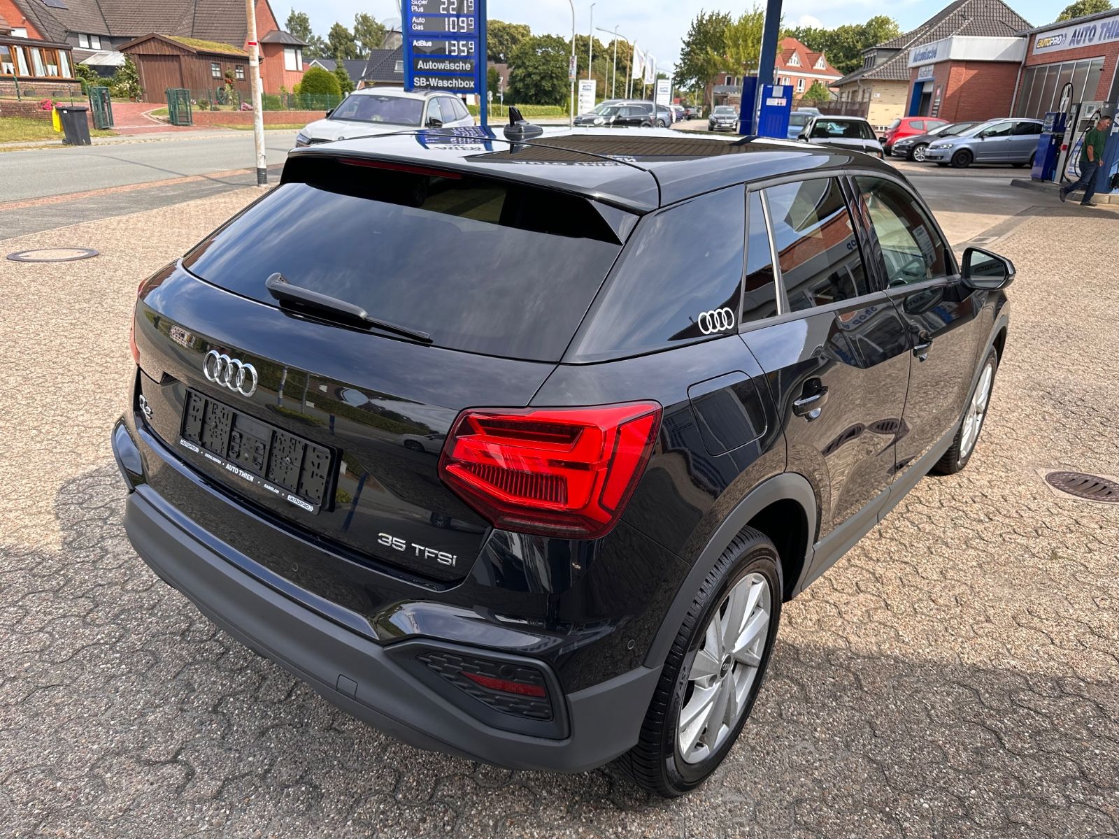Fahrzeugabbildung Audi Q2 35 TFSI Navi/Virtual/APP/eHeck/RFK/PDC/LED