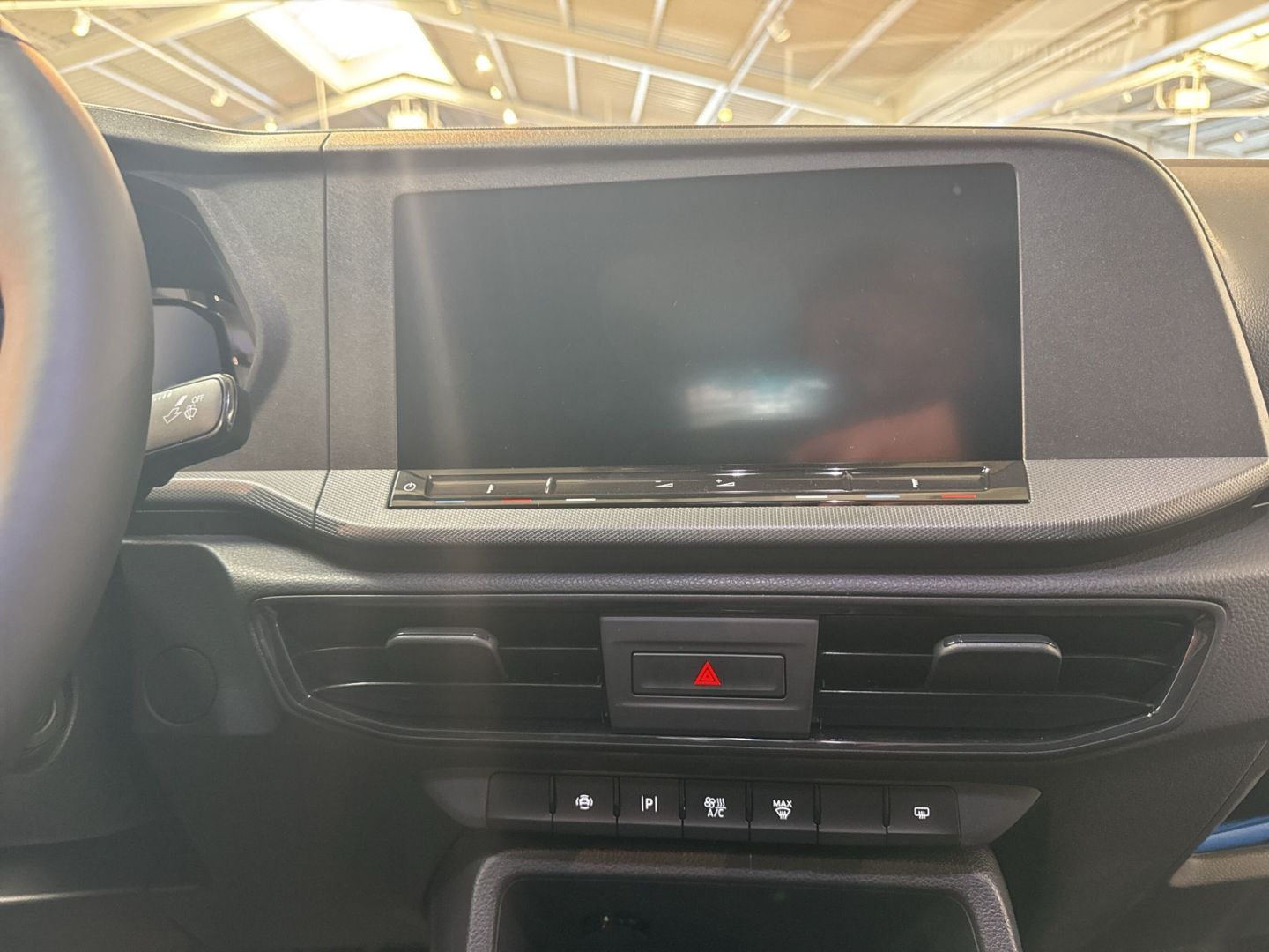 Fahrzeugabbildung Ford Transit Connect Langer Radstand L2 Kastenwagen