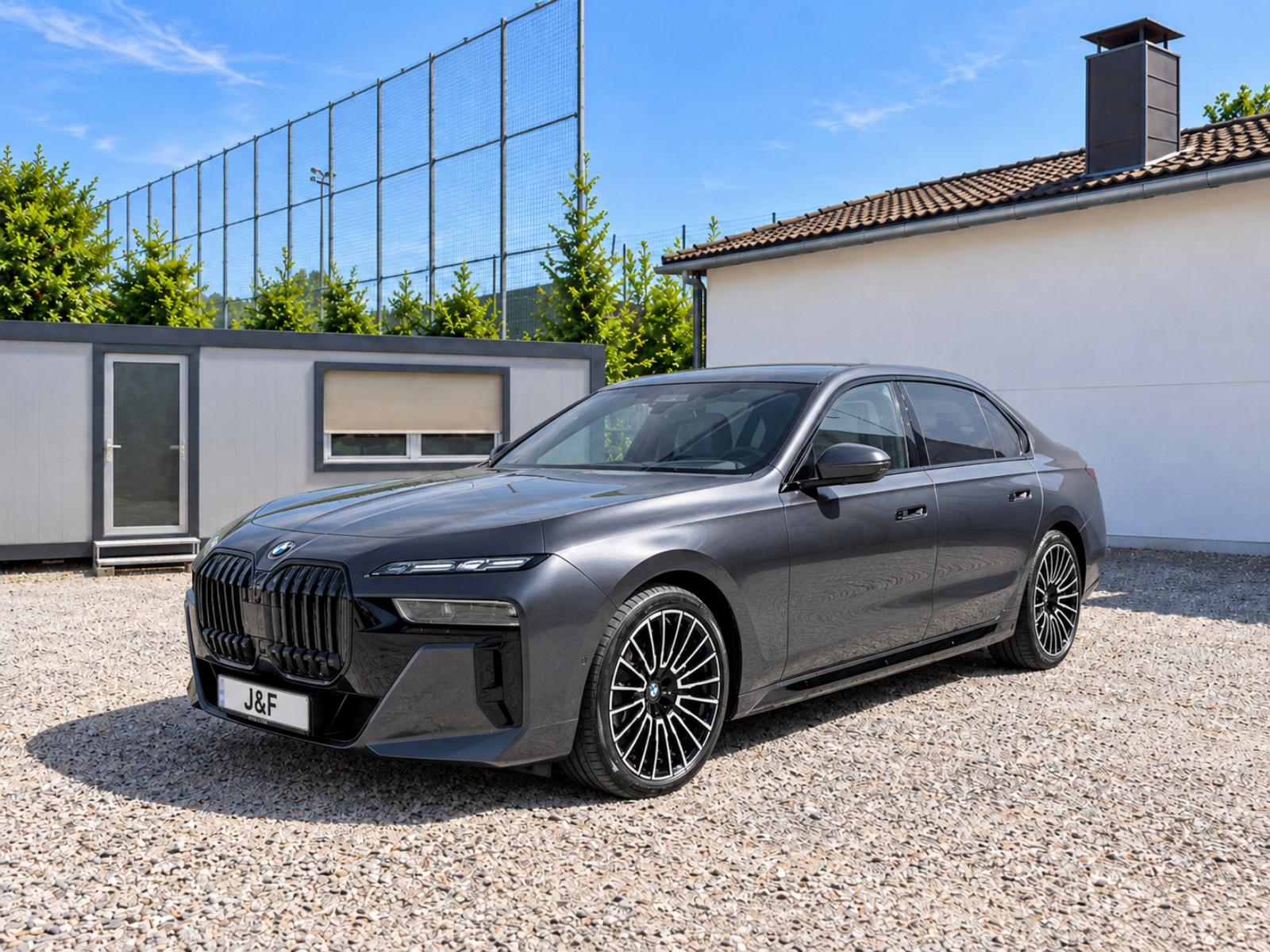BMW 740