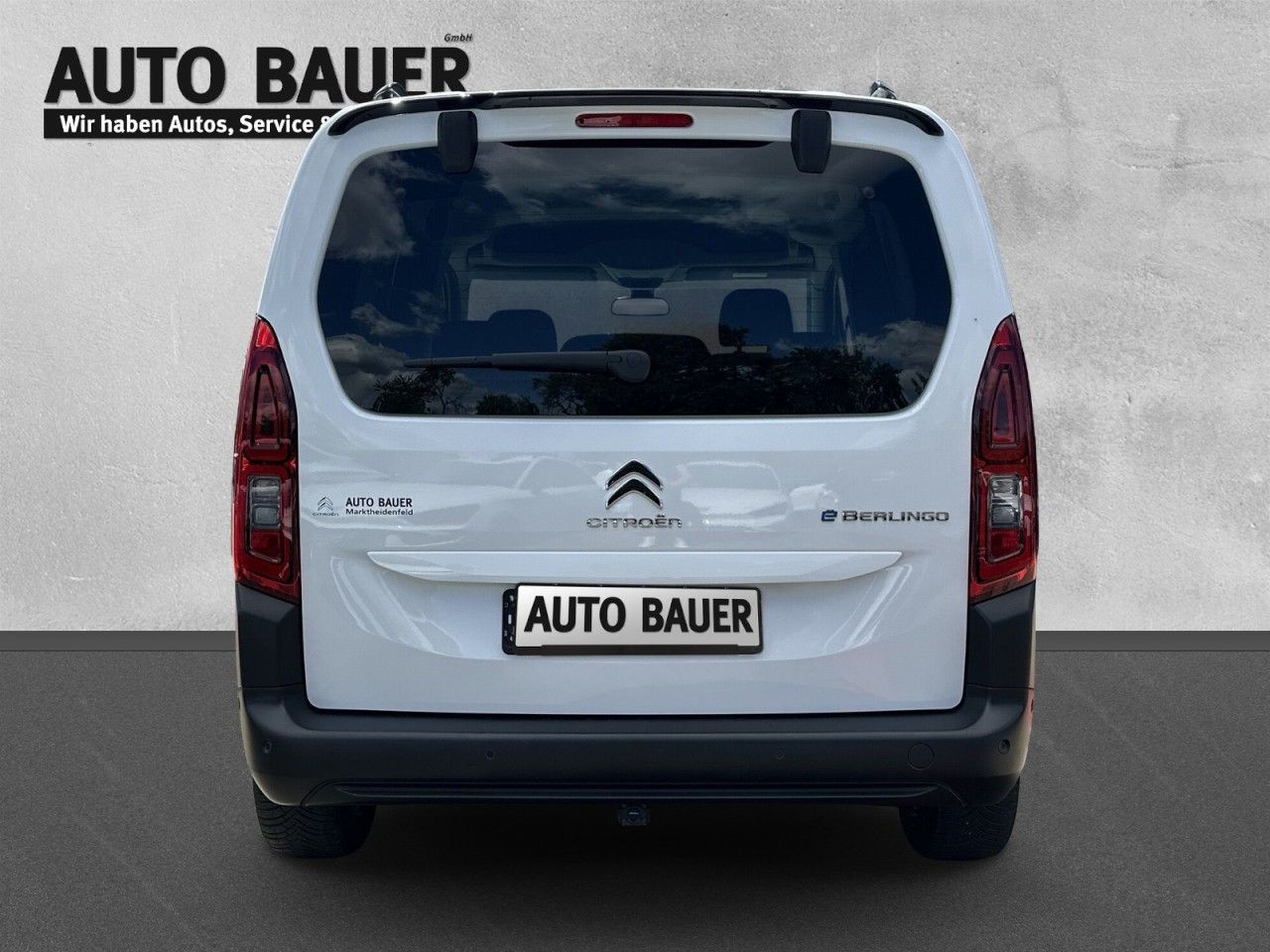 Fahrzeugabbildung Citroën Berlingo Feel Elektromotor M-Cam*StHz*AHK* - mit KI generiert/bearbeitet