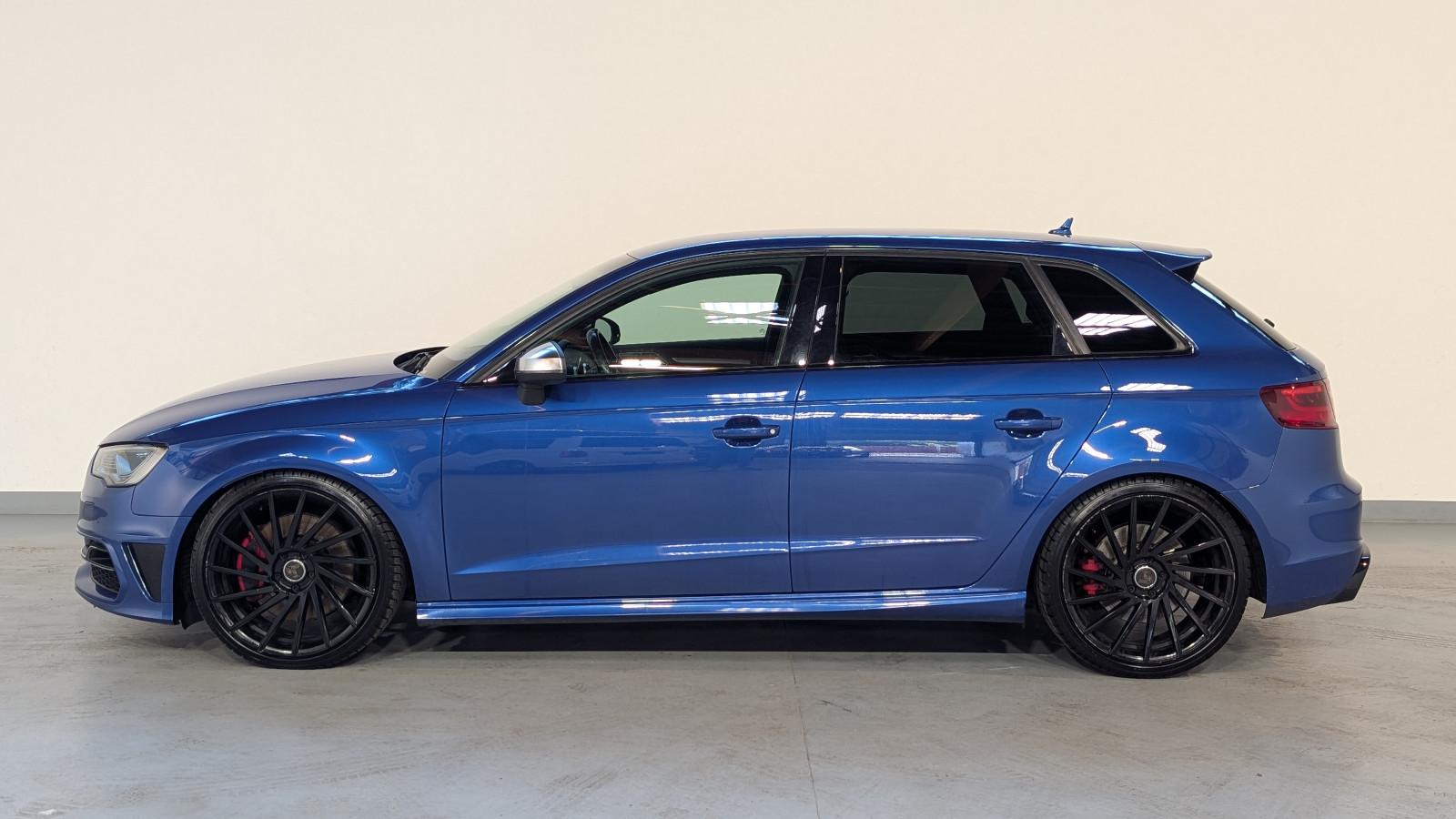 Audi S3 Sportback 2.0 TFSI 300 ch BVA quattro / Bang & Olufsen / Magnetic Ride / Alcantara-Cuir / Jantes 19"