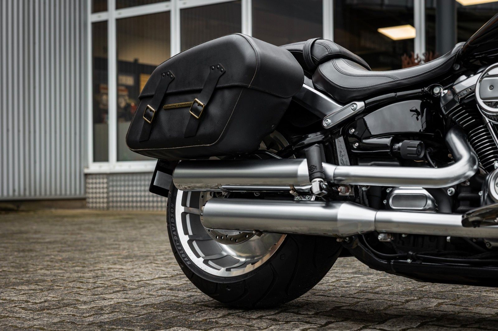 Fahrzeugabbildung Harley-Davidson FLFBS FAT BOY SOFTAIL 114 CUI - Screaming Eagle