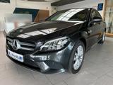 Mercedes-Benz C 180 Avantgarde/KAMERA/AHK/LED/NAVI - Mercedes-Benz: Grau, Limousine