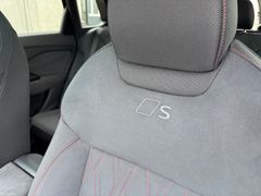 AUDI Q3 TDI SUV S-LINE /PANO/ALCANTARA AUDI Q3 TDI SUV S-LINE /PANO/ALCANTARA