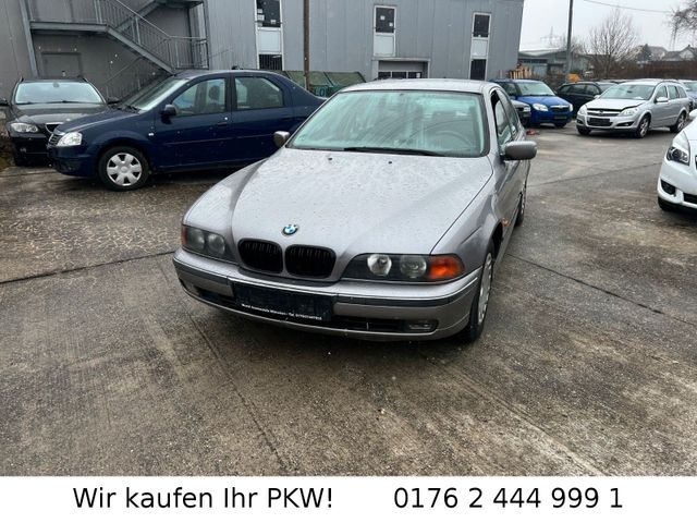 BMW 523i