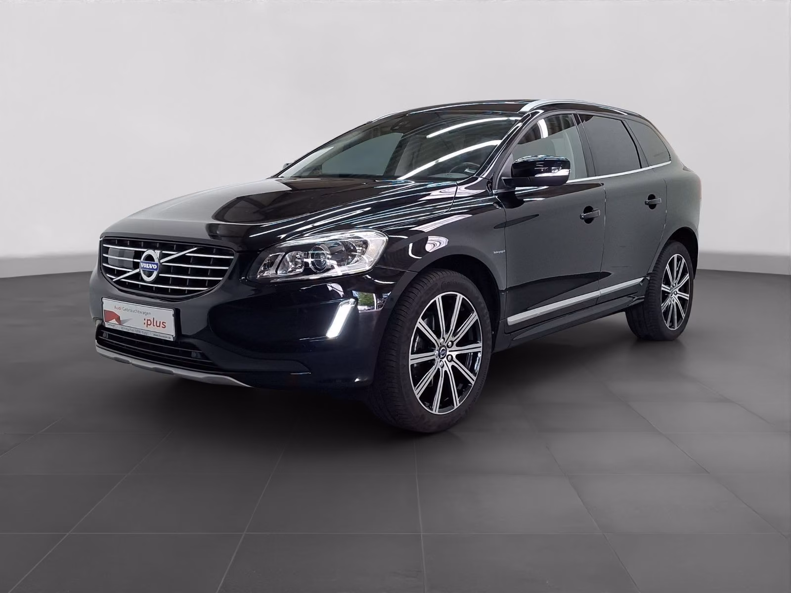 Volvo XC60 T5 AWD SUMMUM AHK PANO LEDER