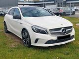 Mercedes-Benz A220d  Automatik/LED/Panorama/CarPlay/AT-Motor - Mercedes-Benz A-Klasse: Motor