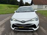 Toyota Avensis Touring Sports Team D - Toyota Avensis Team mit Diesel-Antrieb
