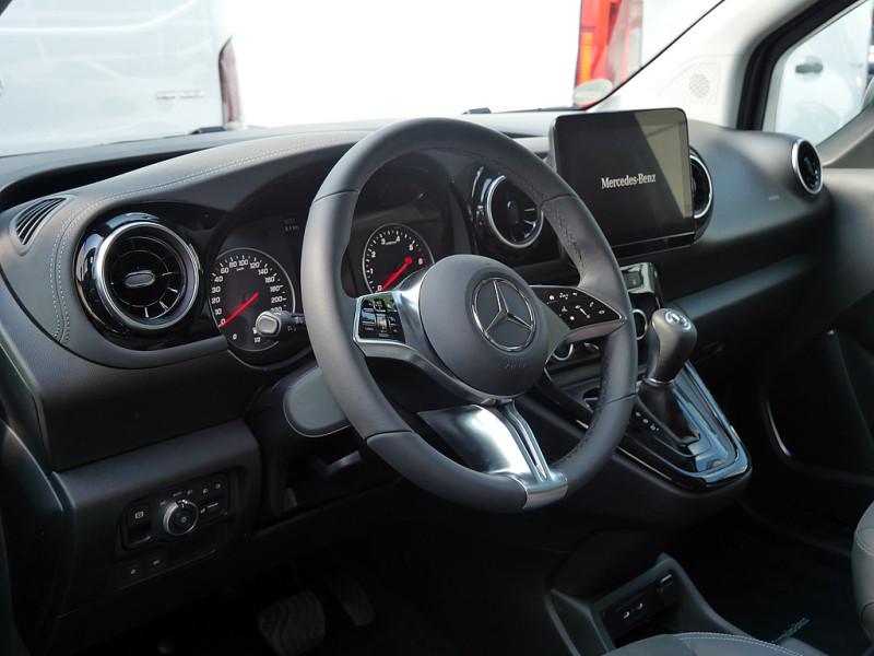 Mercedes-Benz T 180 PROGRESSIVE NAVI AUTOMATIK LED KAMERA 7SIT