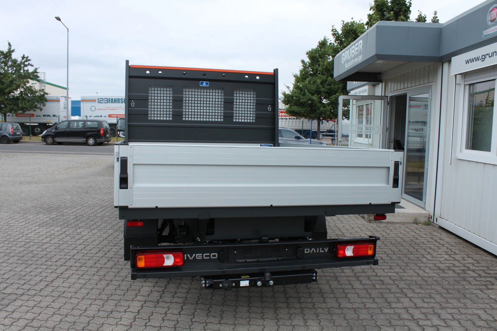 Fahrzeugabbildung Iveco Daily 35S14 D