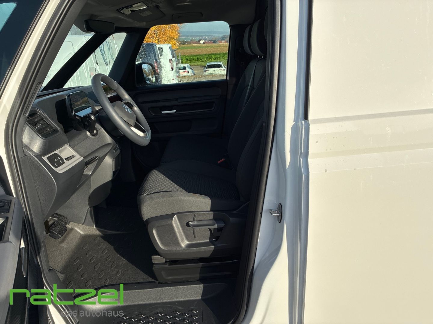 Fahrzeugabbildung Volkswagen ID. Buzz Cargo 125 kW Pure AHK+Navi+LED