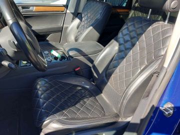 Volkswagen Touareg - 6