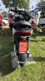 Piaggio 1+ e-Roller 45 Kmh NUR 302 KM e-Sooter Elektroro - PIAGGIO ELEKTRO