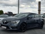 Renault Megane IV Grandtour Play - Renault Megane Play
