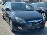 Opel Astra J Sports Tourer 1.6 Turbo/TÜV NEU/SERVICE - Opel Astra aus 2011: Turbo