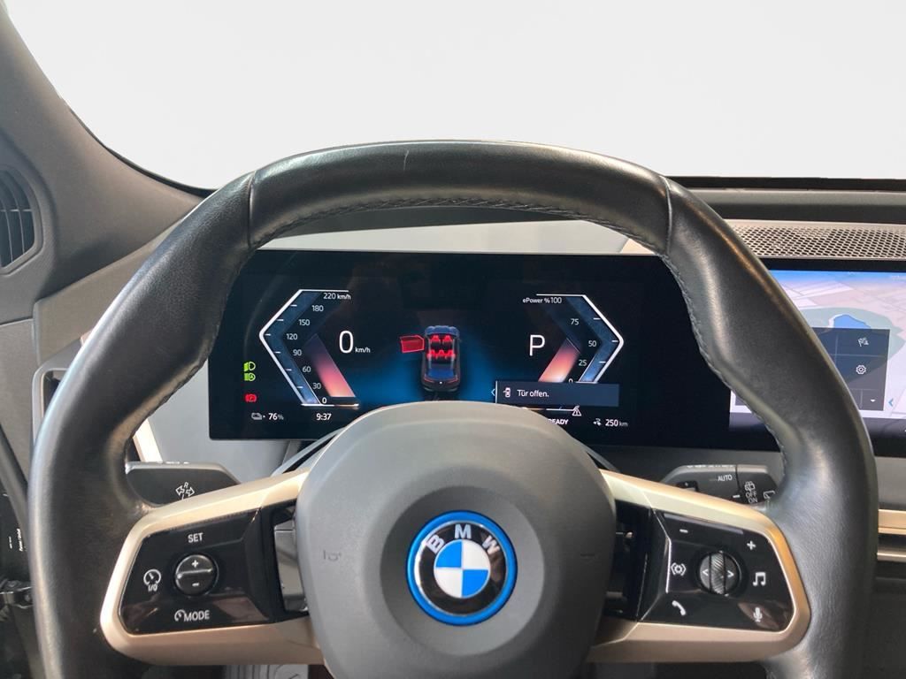 BMW iX xDrive40 Sportpaket AHK+Laser+ACC+360°+H/K+ foto 14