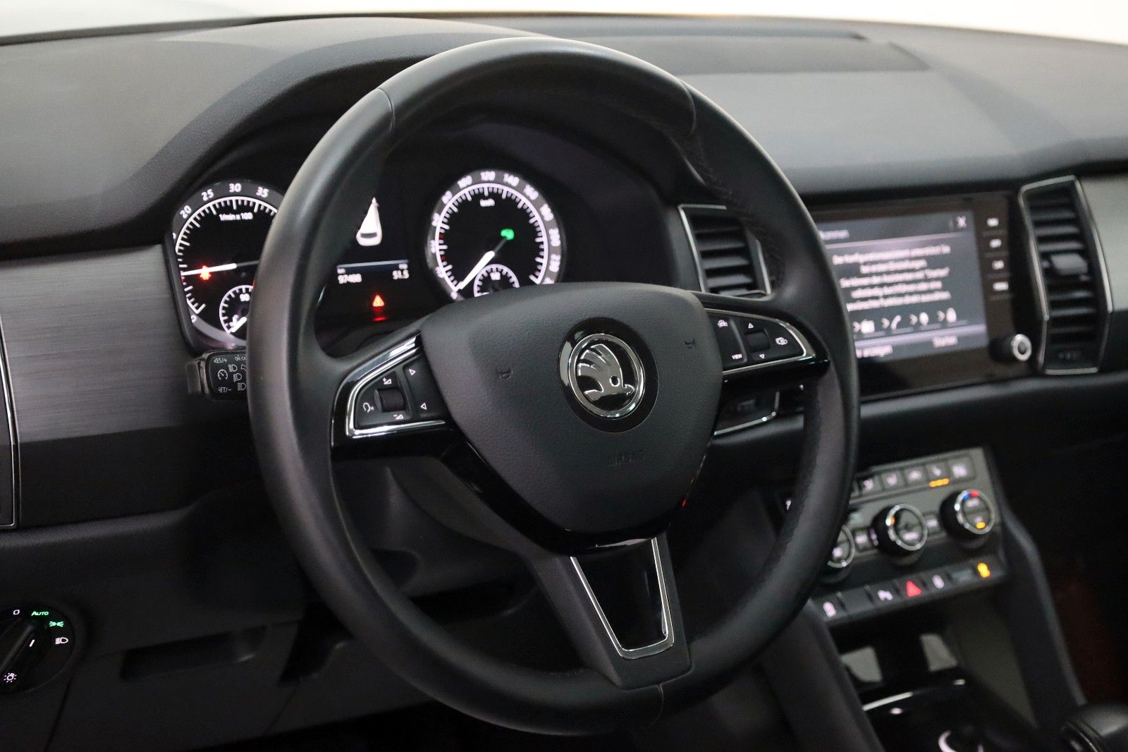 Fahrzeugabbildung SKODA Kodiaq Ambition T.Leder,Navi,Panorama,Kamera,SH