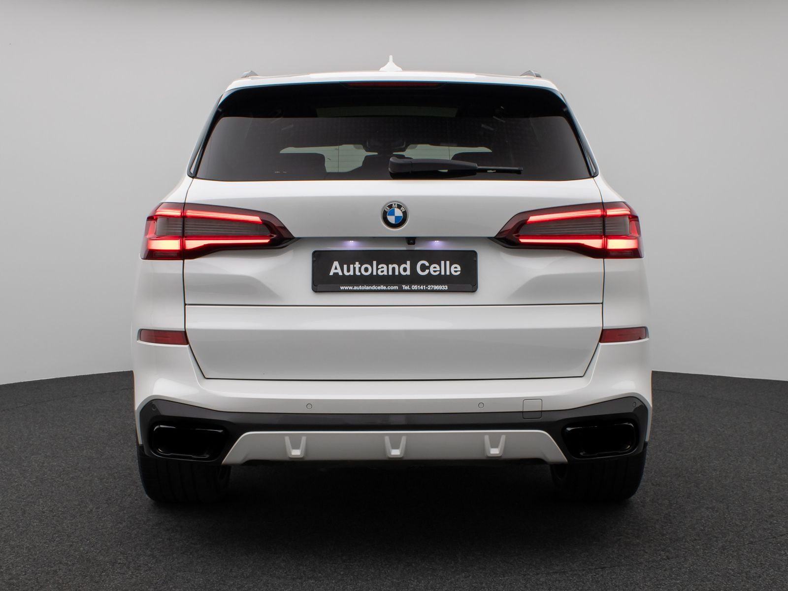 Fahrzeugabbildung BMW X5 xD40d M Sport Panorama Laser 360°HUD DAB B&W
