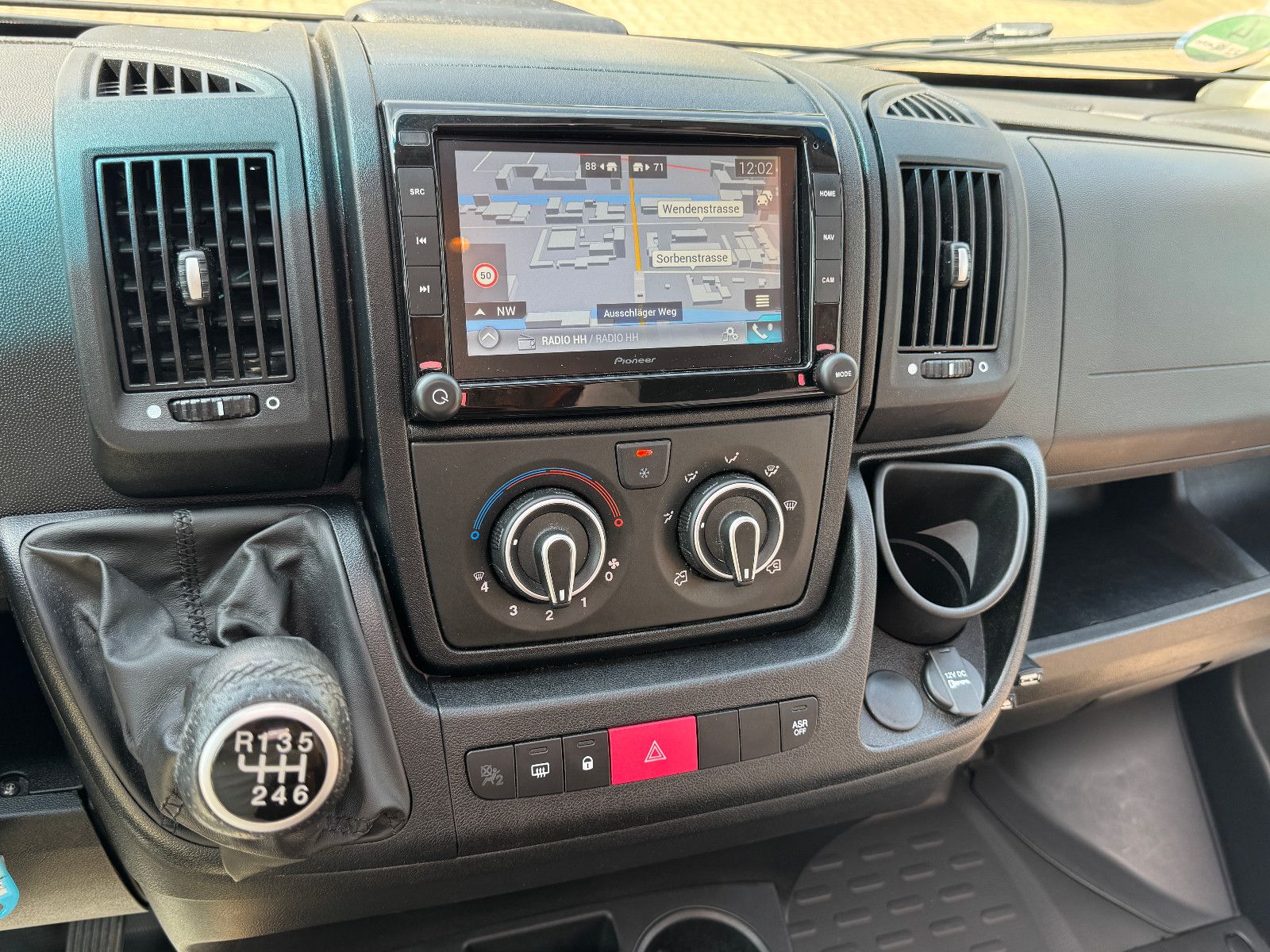 Fahrzeugabbildung Weinsberg CaraCompact 600 MEG EDITION PEPPER NAVI KAMERA