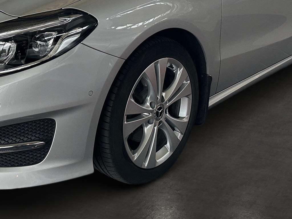 Fahrzeugabbildung Mercedes-Benz B 200 S-Tourer AHK Totwi. LED SHZ Ambiente Navi