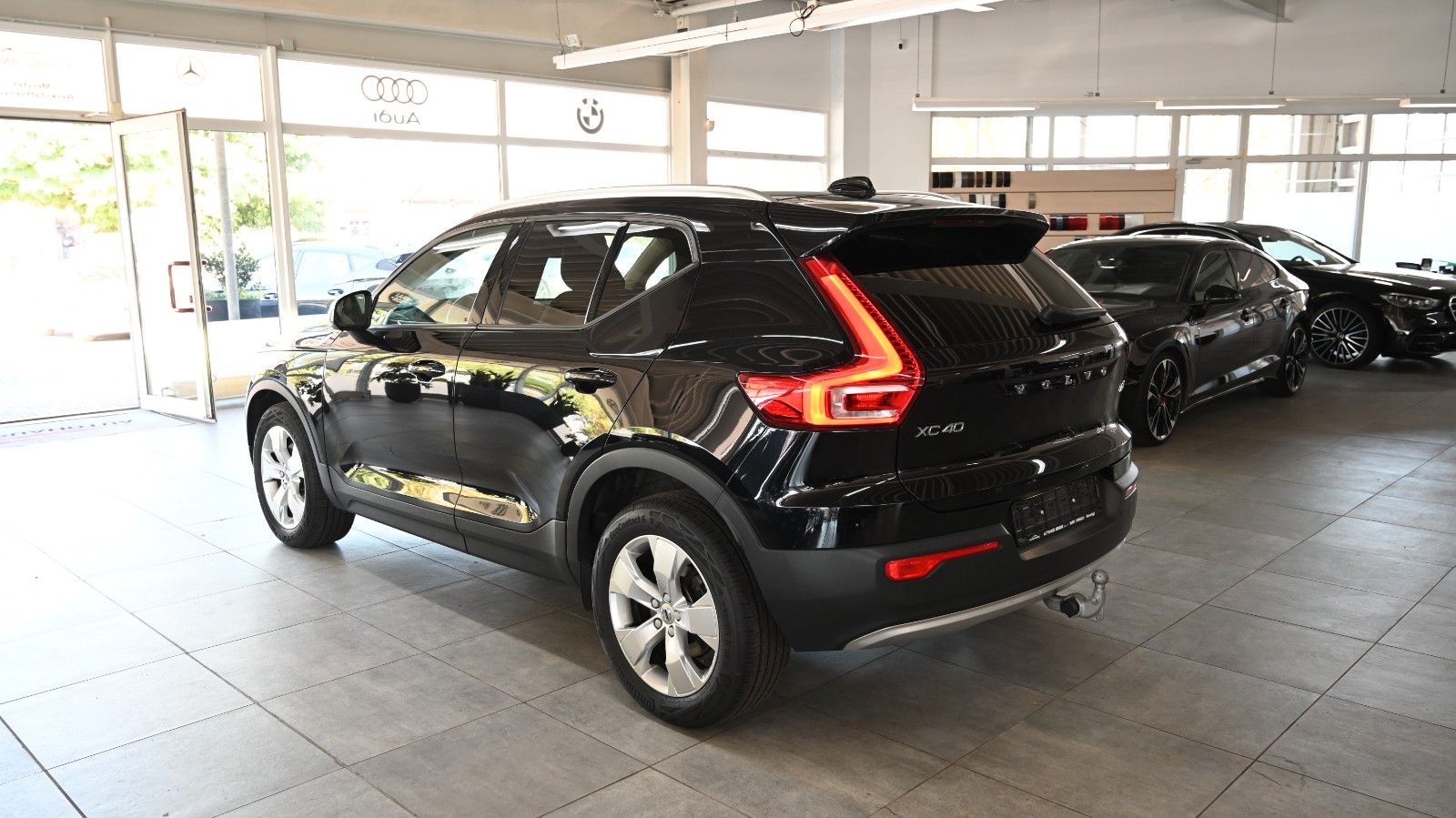 Volvo XC40 Momentum Pro AWD 1.HAND LEDER KAMERA foto 4