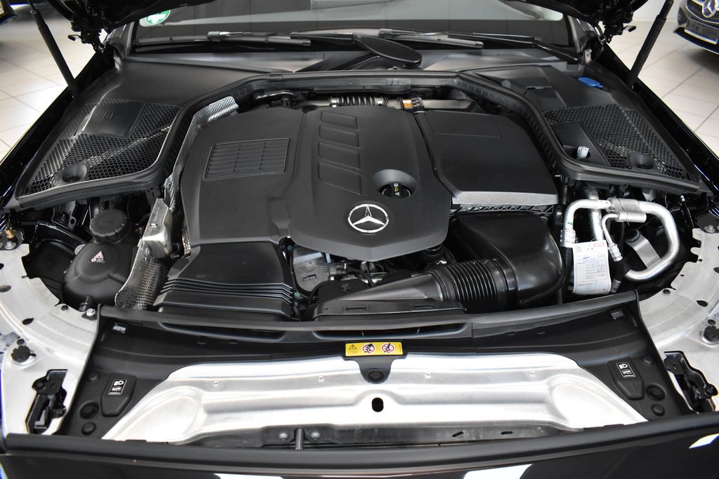Mercedes-Benz C 300 d 4M 15 T/KM DISTR TOTW SPUR UNFALLFREI