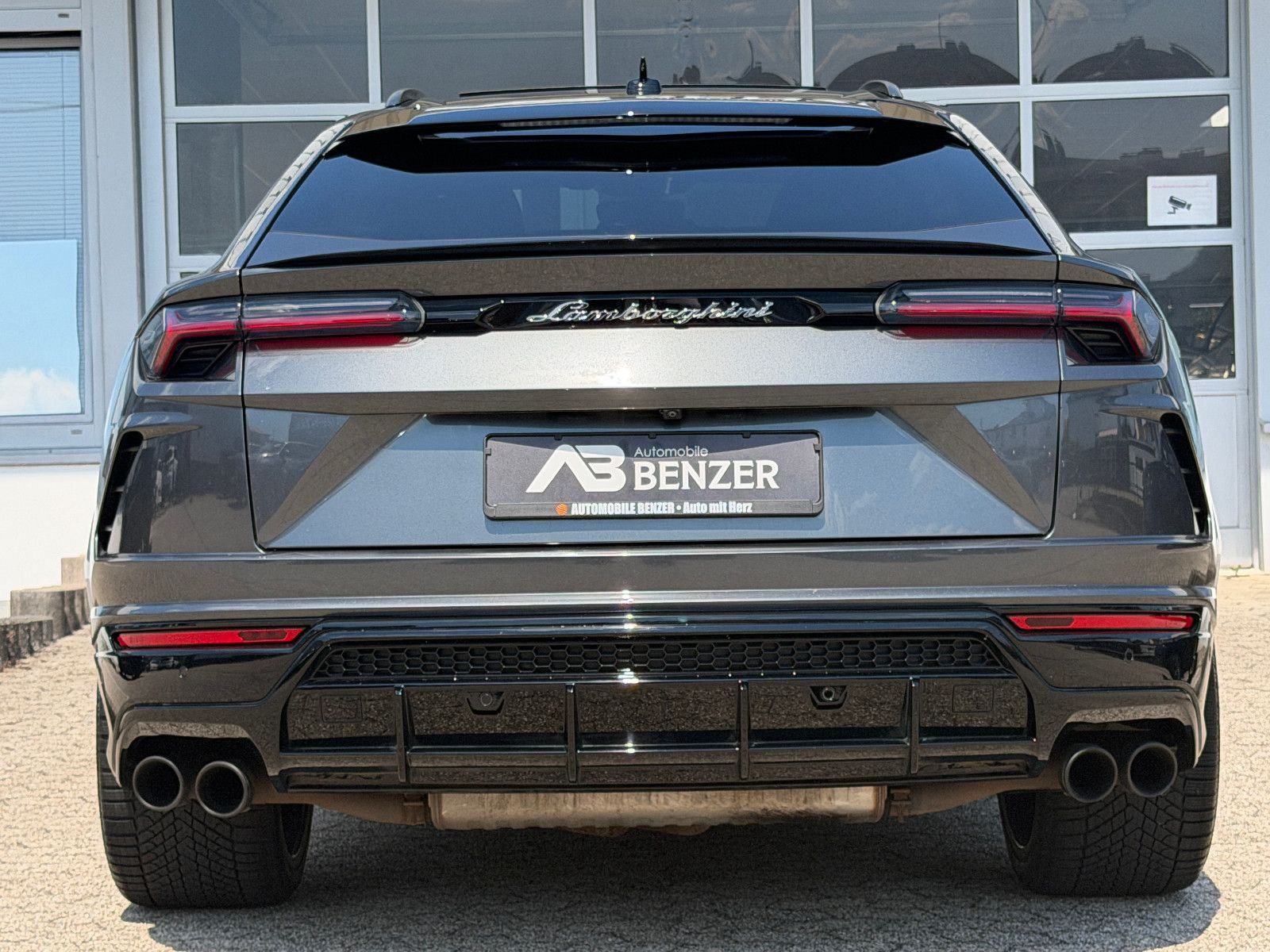 Fahrzeugabbildung Lamborghini Urus/PANO/23ZOLL/B&O-3D/360KAM/HEAD-UP
