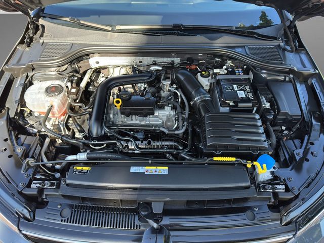 Golf VIII Variant 1.0 eTSI Life DSG
