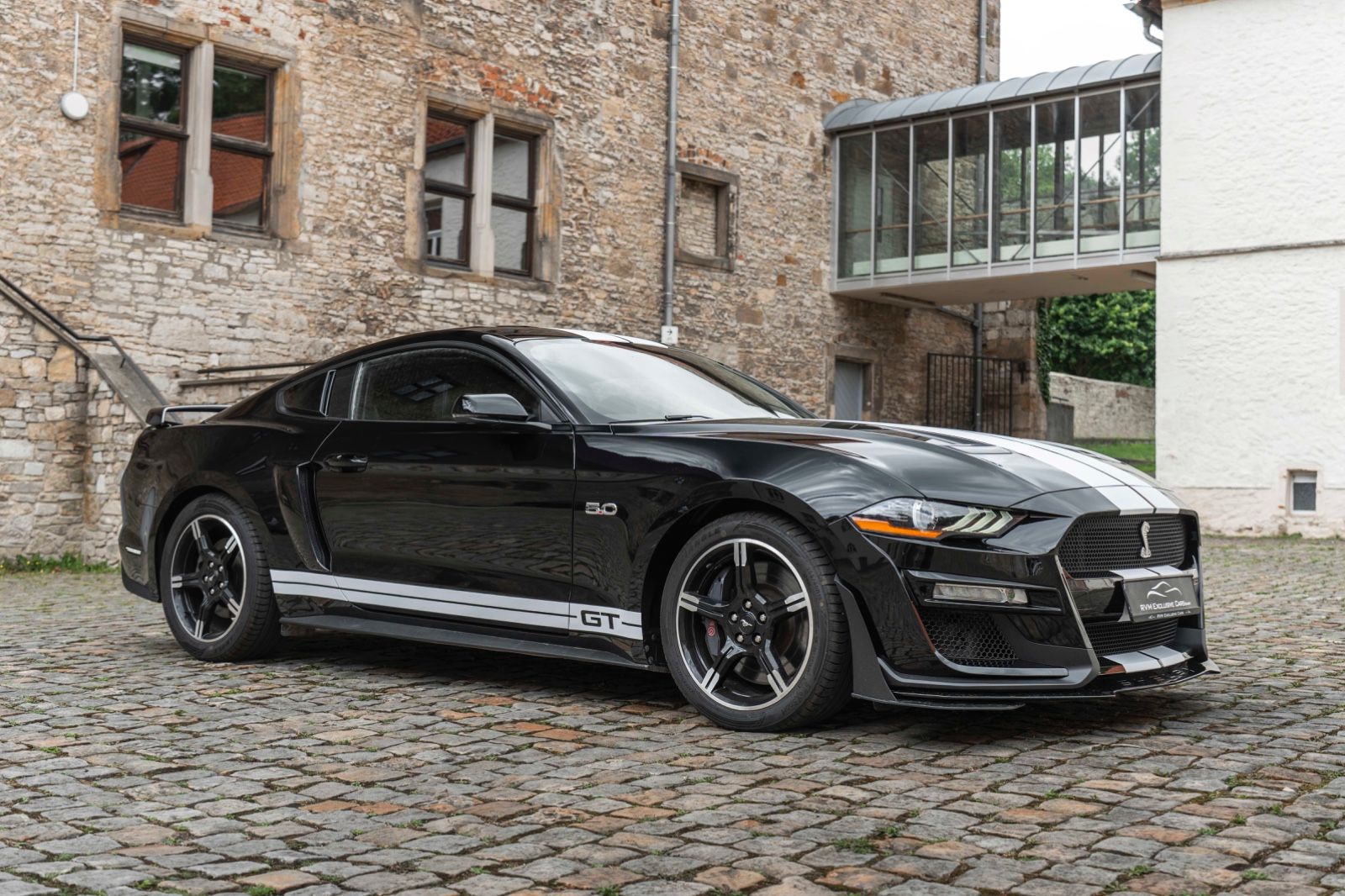 Fahrzeugabbildung Ford Mustang 5.0 GT  LED KAM NAV  SHZ SZK LEDER